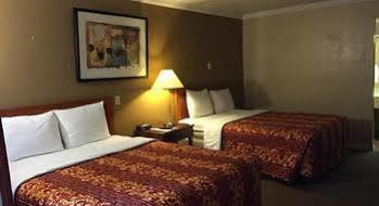 Executive Inn & Suites Beeville Exterior photo
